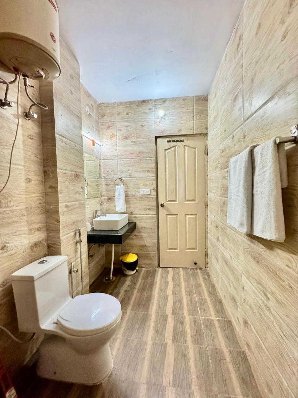 The Countryside Retreat I Vacations I Conference I Mice I Family Events I Open Air Terrace I Sky Bonfire I Kufri By Exotic Stays Shimla Bagian luar foto