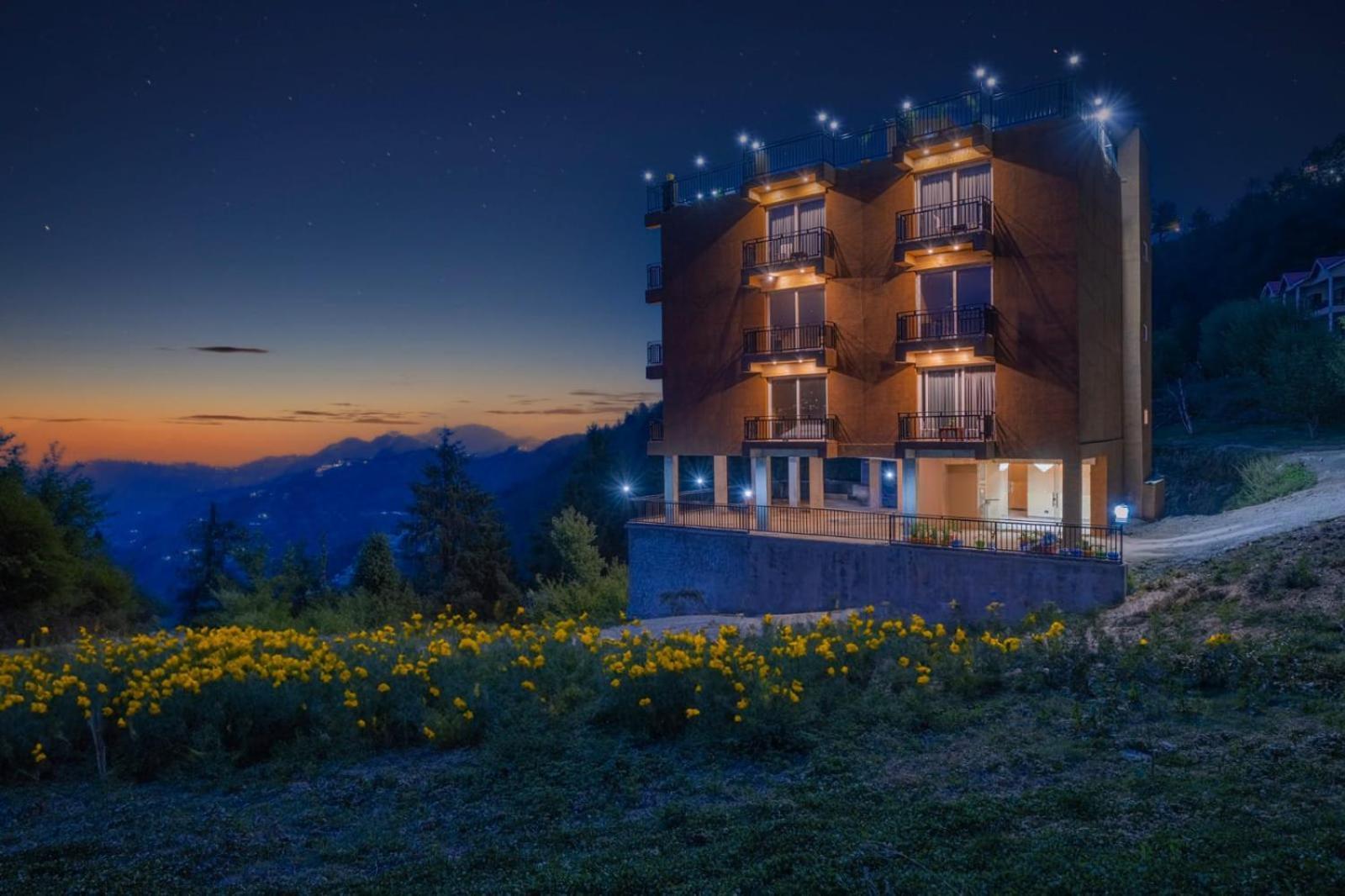 The Countryside Retreat I Vacations I Conference I Mice I Family Events I Open Air Terrace I Sky Bonfire I Kufri By Exotic Stays Shimla Bagian luar foto